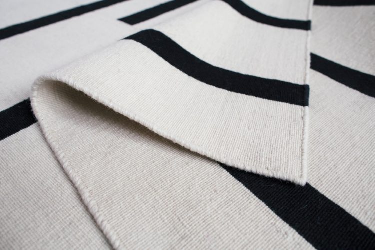 Scandinavian Flat Weave Wool Rug Tiger Cream Closeup