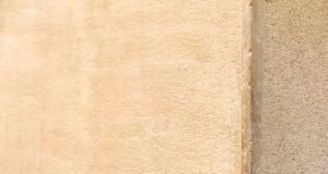 Kaip klijuojami skysti tapetai